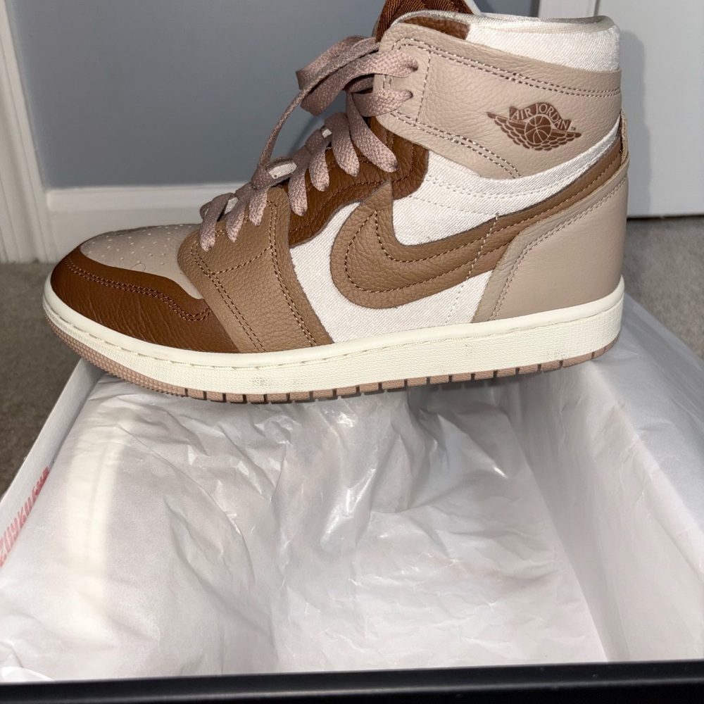 Jordan Athletic Shoes Brown and Cream High-Top